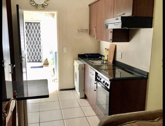 3 BEDROOM TOWNHOUSE FOR SALE IN FLORENTIA